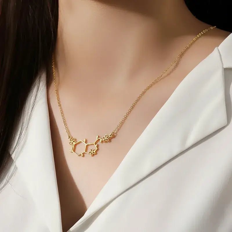Alvora Chemora Necklace – Waterproof, Skin-Friendly, Molecular Design Jewelry