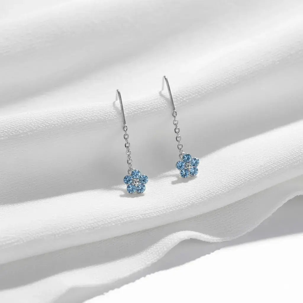 Alvora Seloura — Minimal Luxury Silver Drop Earrings