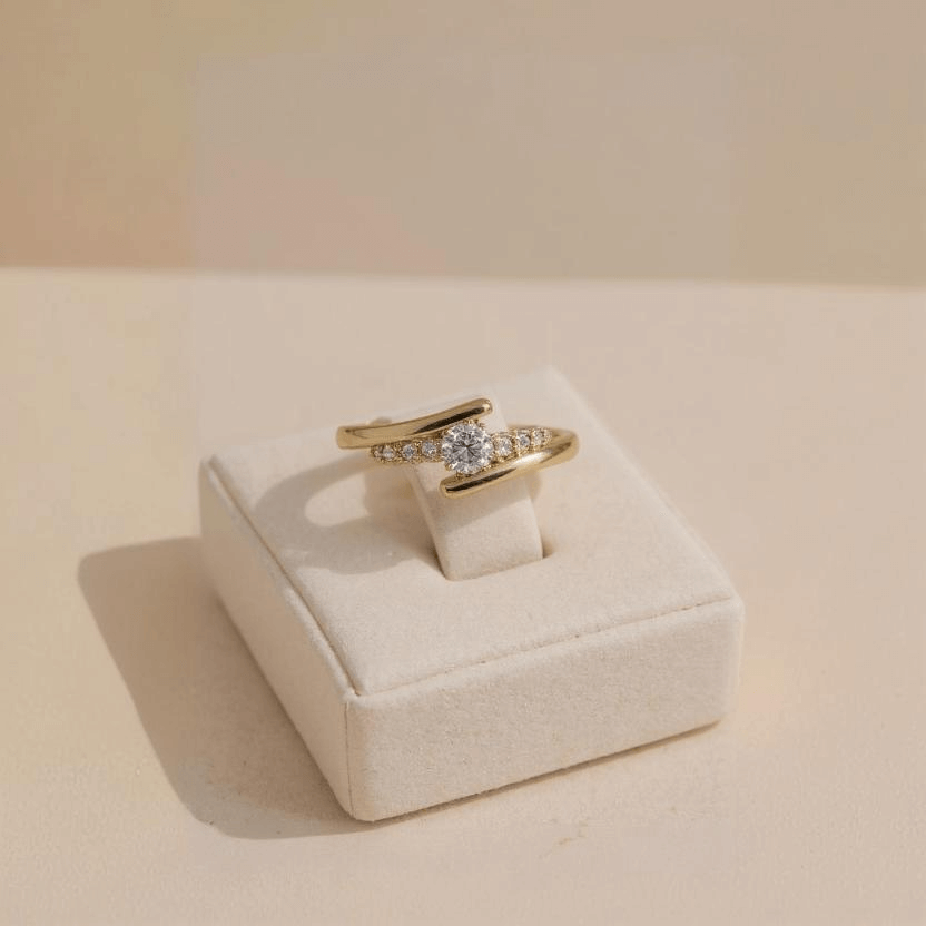 Soluna 18K Gold Ring - Alvora