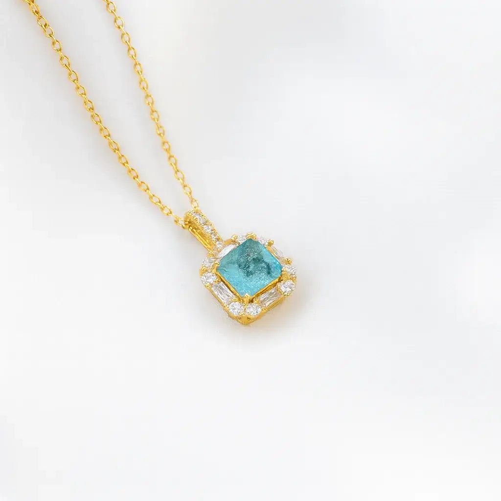 Alvora Turqella N Turquoise Halo Necklace – 18K Gold, Waterproof, Modern Vintage Jewelry