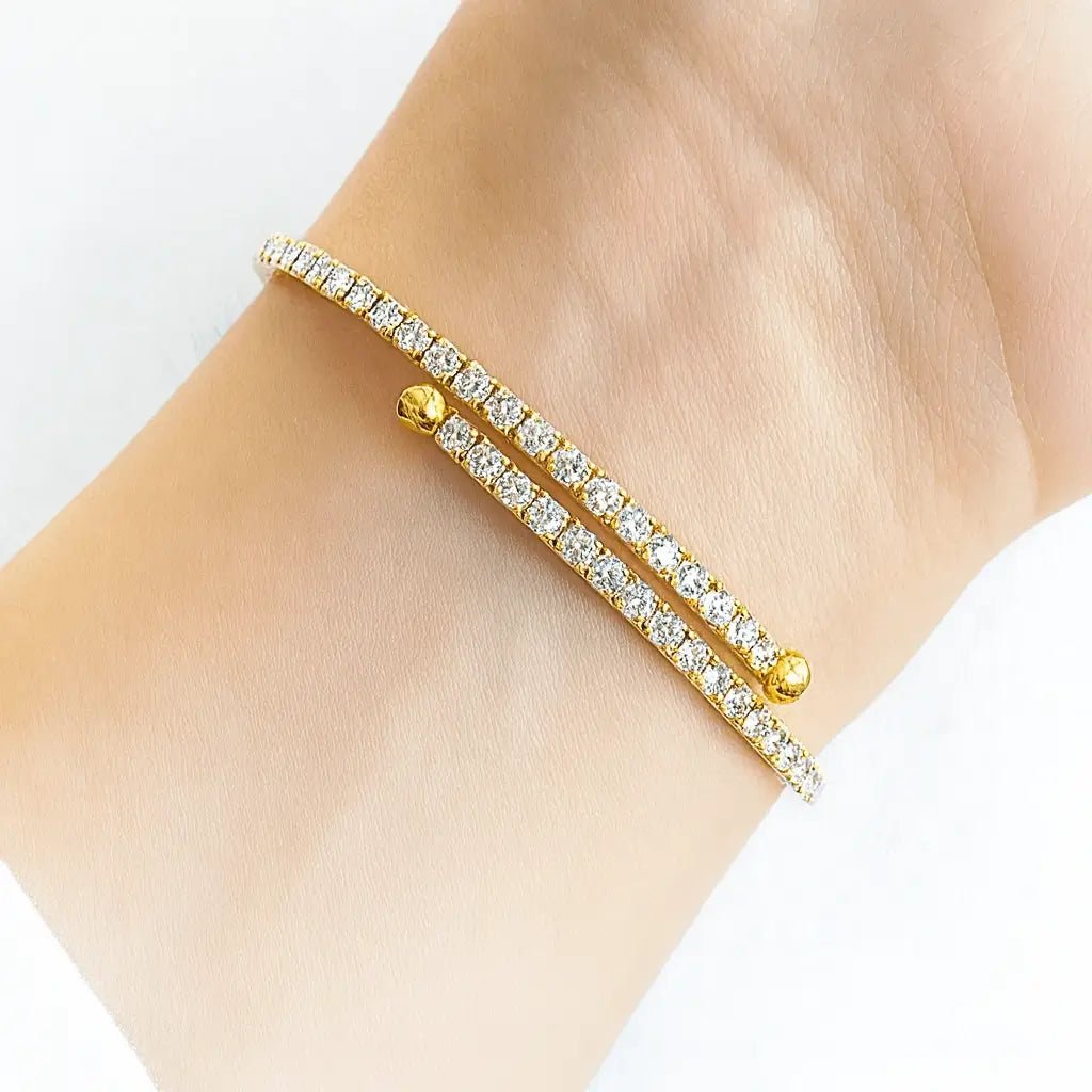 Alvora Aureline Gold Spiral Bangle – Radiant 18K Elegance Jewelry