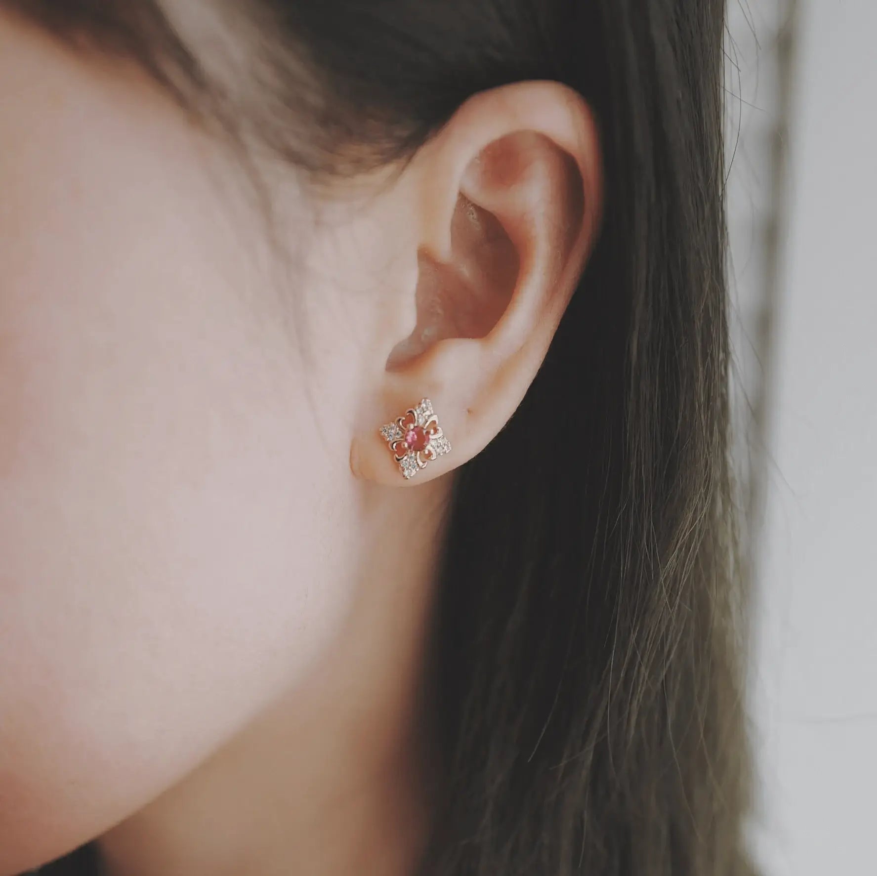 Alvora Rubellia Vintage Ruby Stud Earrings – Royal Gold & Silver Elegance