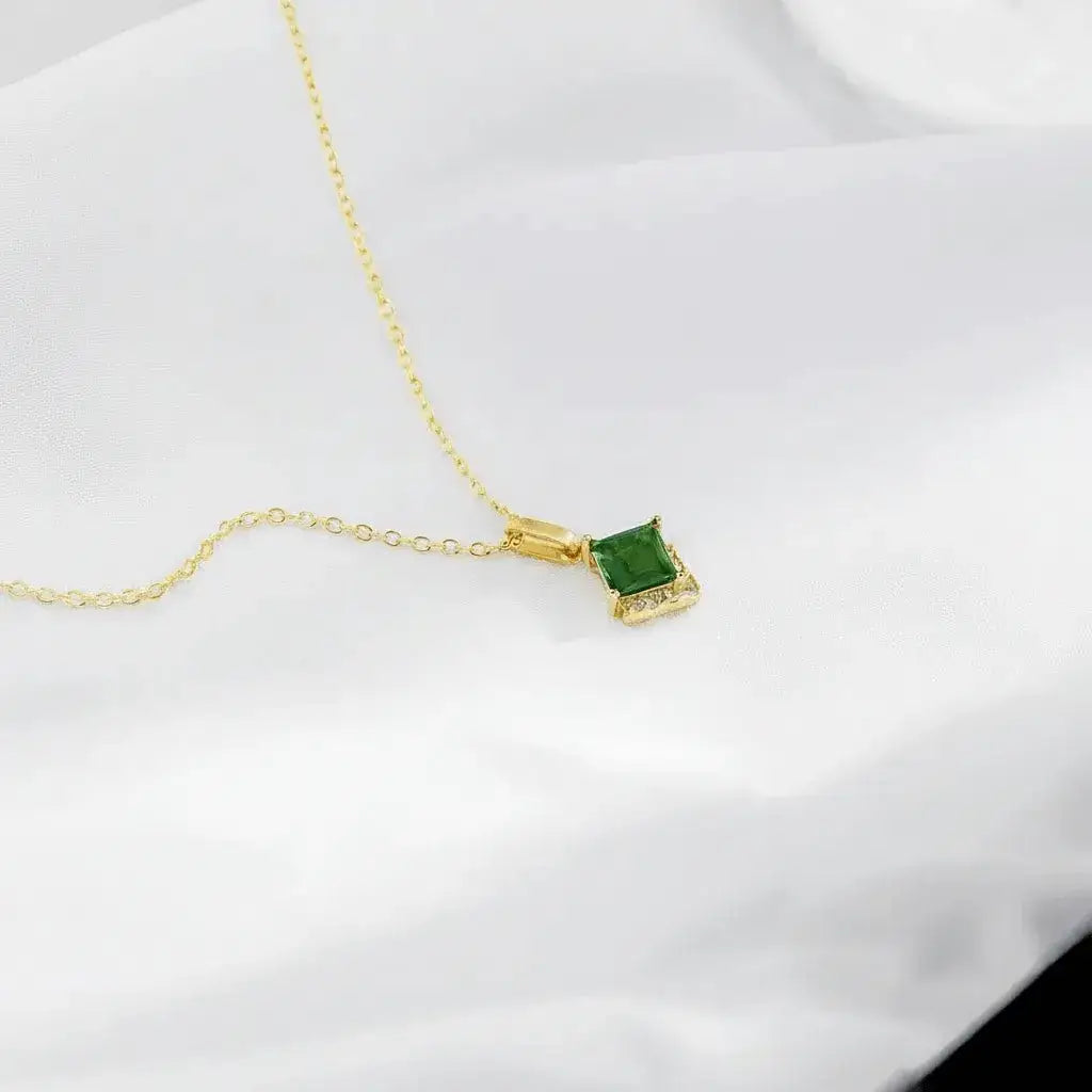 Alvora Verdessa Necklace | Emerald Pavé Vintage Gold Jewelry