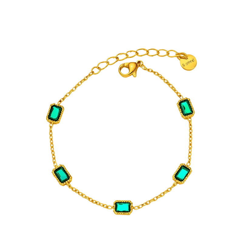 Alvora Avaris Gold Bracelet | 18K Gold Waterproof Minimal Jewelry 