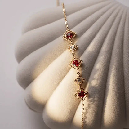 Alvora Crimora Vintage Royal Bracelet – Elegant Gold Jewelry