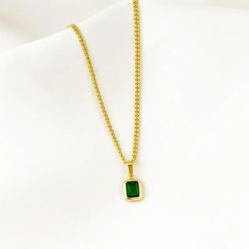 Alvora Emerisse Necklace – 18k Gold Waterproof Elegance jewelry