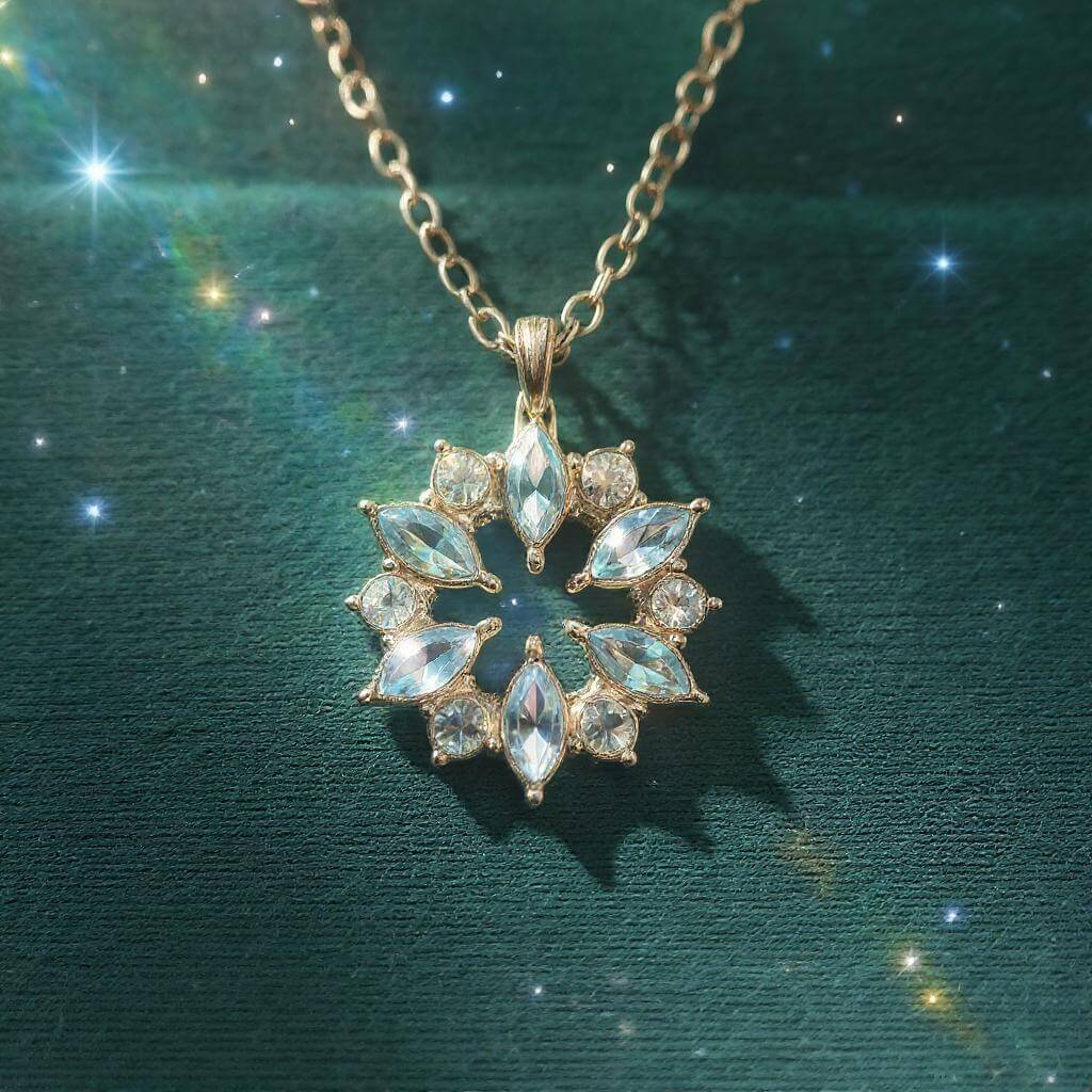 Glacielle Silver Necklace- Alvora