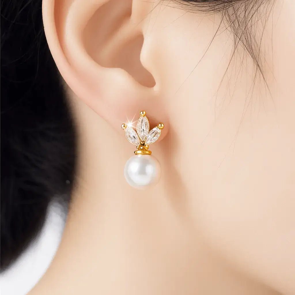 Alvora Perlisse Pearl Earrings | Elegant Gold Crystal Drop Jewelry