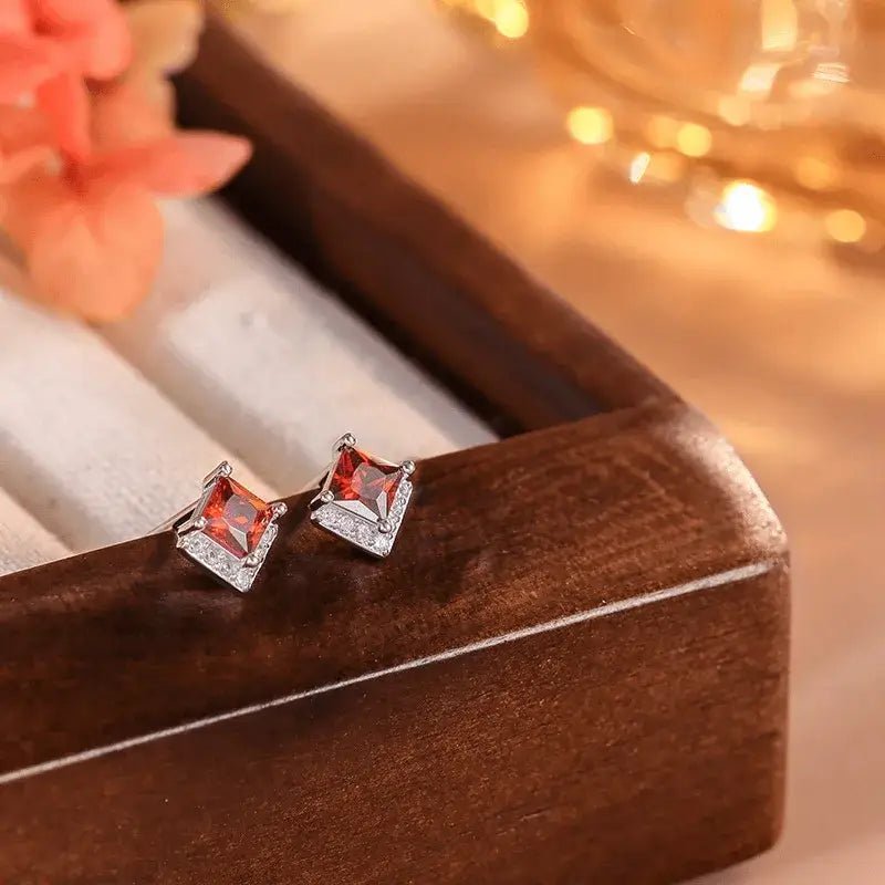 Alvora Verdessa Earrings – Vintage Gold & Silver, Modern Elegance 