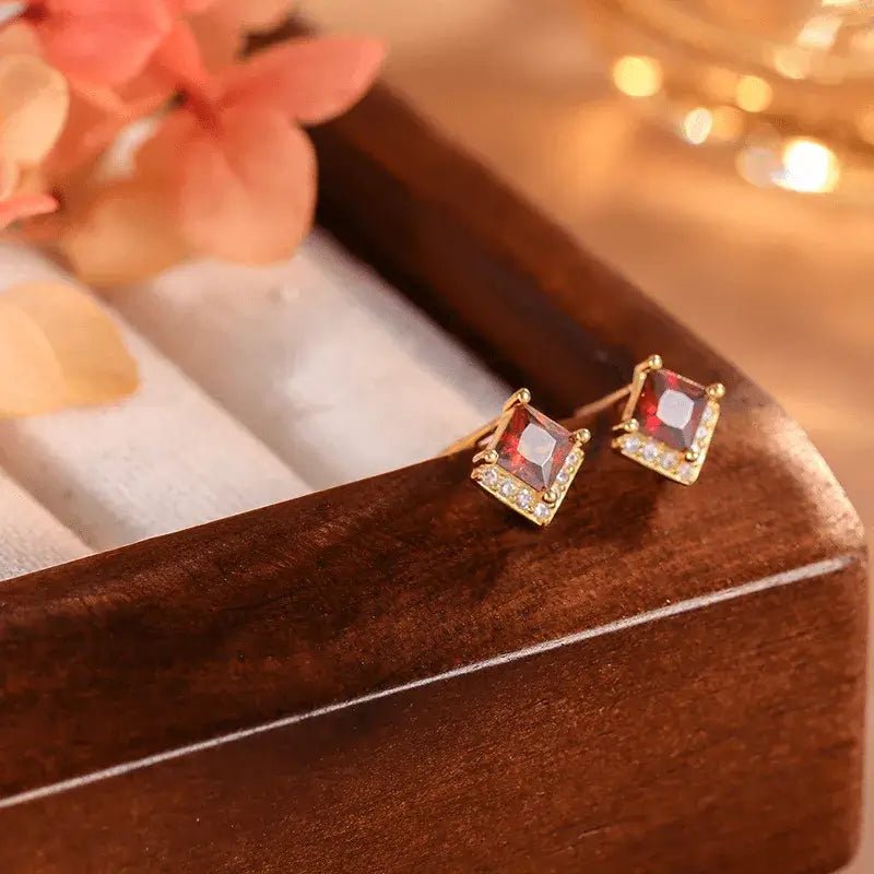 Alvora Verdessa Earrings – Vintage Gold & Silver, Modern Elegance 