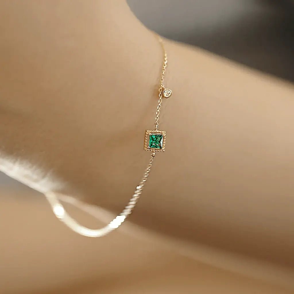 Alvora Viradia Vintage Silver Bracelet – Minimal Luxury jewelry, Hypoallergenic, Tarnish-Resistant