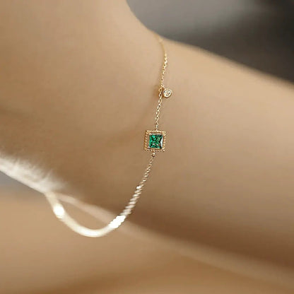 Alvora Viradia Vintage Silver Bracelet – Minimal Luxury jewelry, Hypoallergenic, Tarnish-Resistant